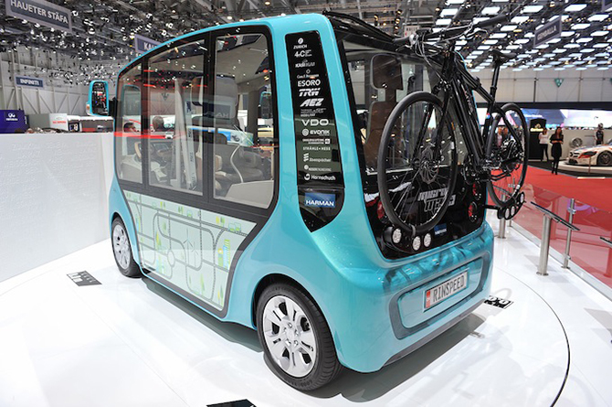 Маленький городской автобус Rinspeed microMAX