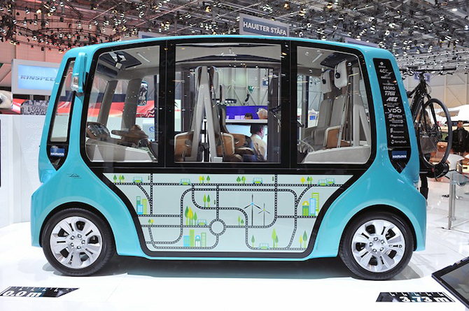 Маленький городской автобус Rinspeed microMAX