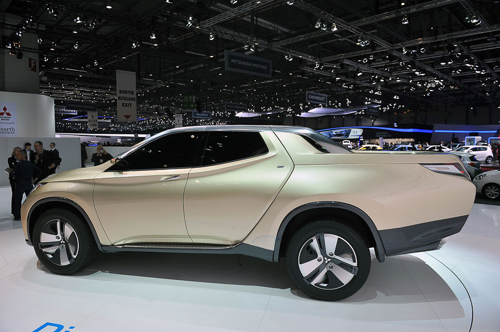 Женевский автосалон 2013 Женевский автосалон 2013