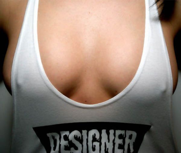 Без лифчика (48 фото)