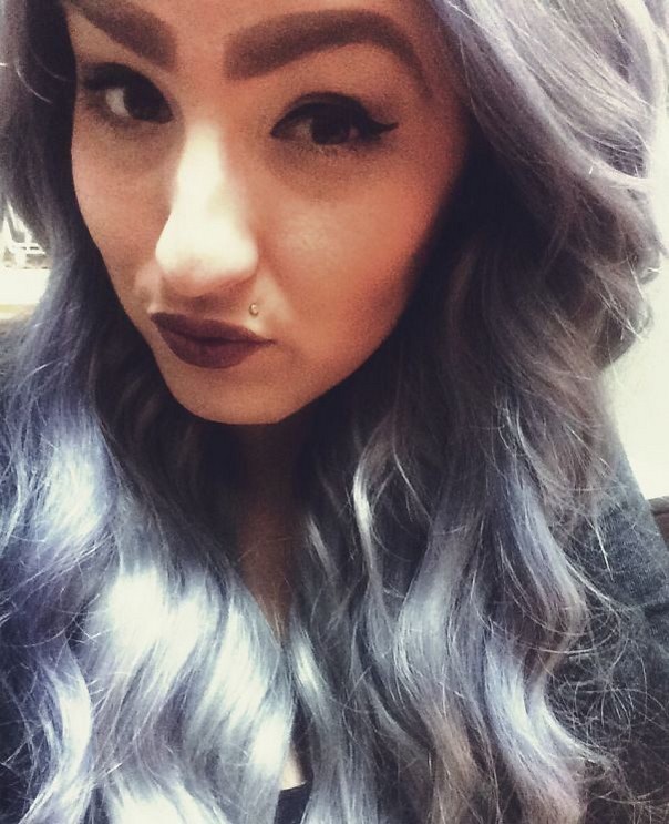 Губки бантиком, бровки домиком