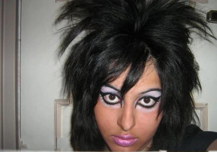 Губки бантиком, бровки домиком