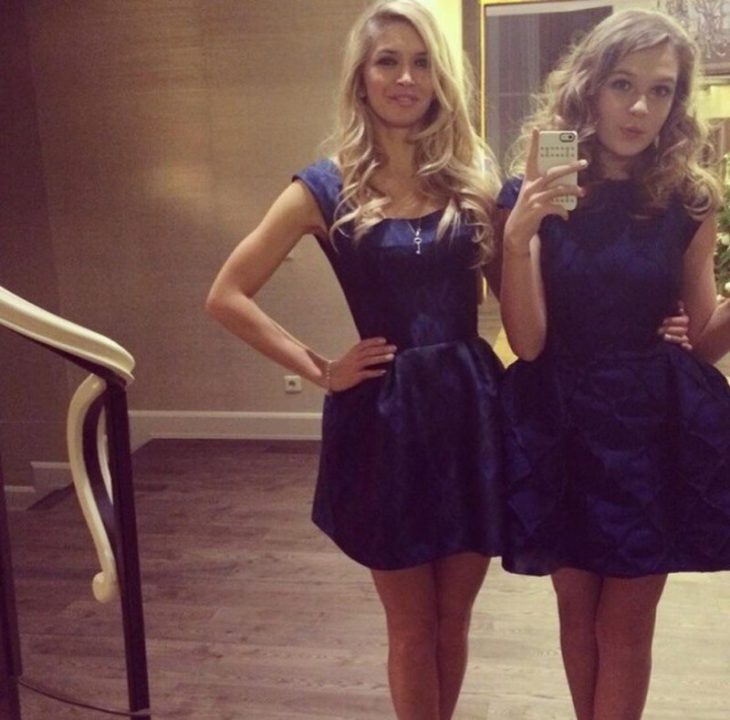 Вы не поверите, кем эти девчонки приходятся друг другу! Вы не поверите, кем эти девчонки приходятся друг другу!