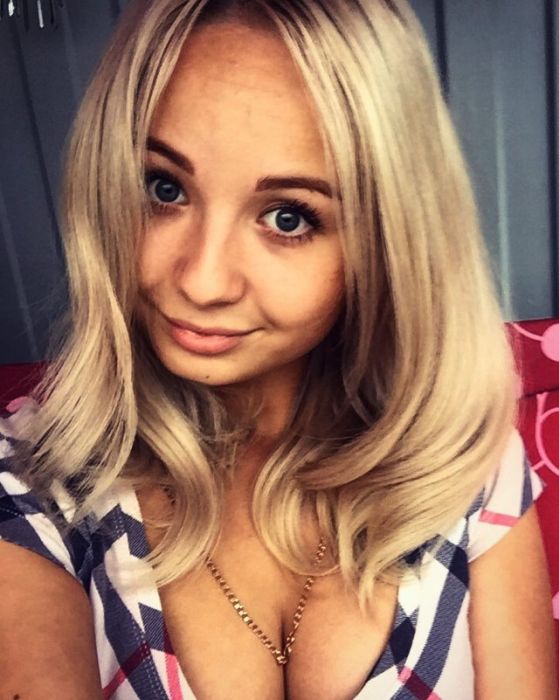 Красавицы из социальных сетей