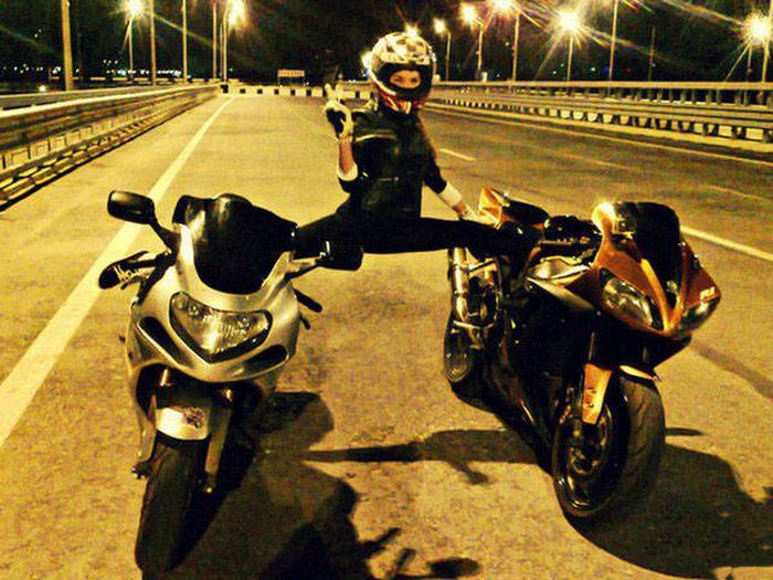 Девушки, которые любят мотоциклы