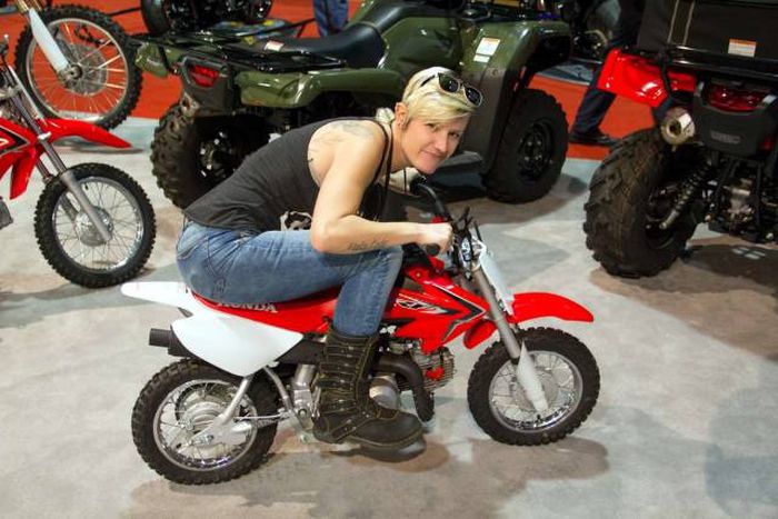 Девушки, которые любят мотоциклы