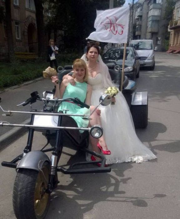 Девушки, которые любят мотоциклы