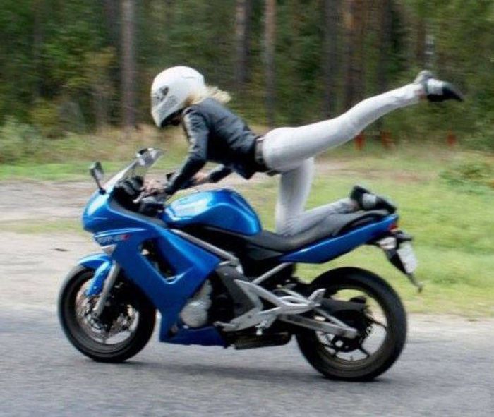 Девушки, которые любят мотоциклы