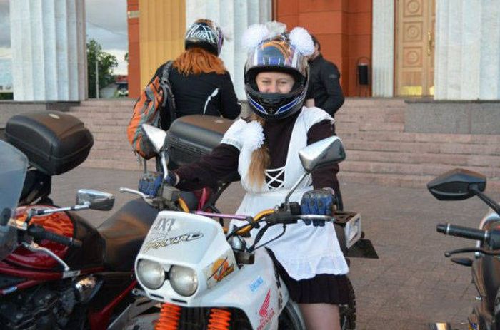Девушки, которые любят мотоциклы