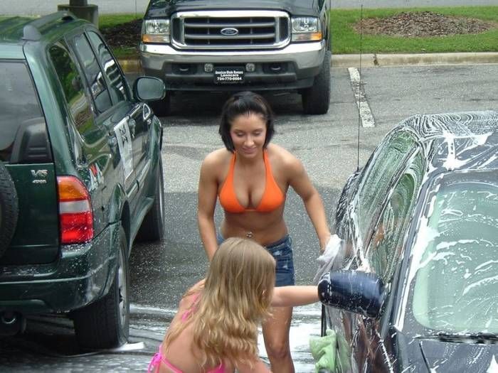 Девушки и автомобили