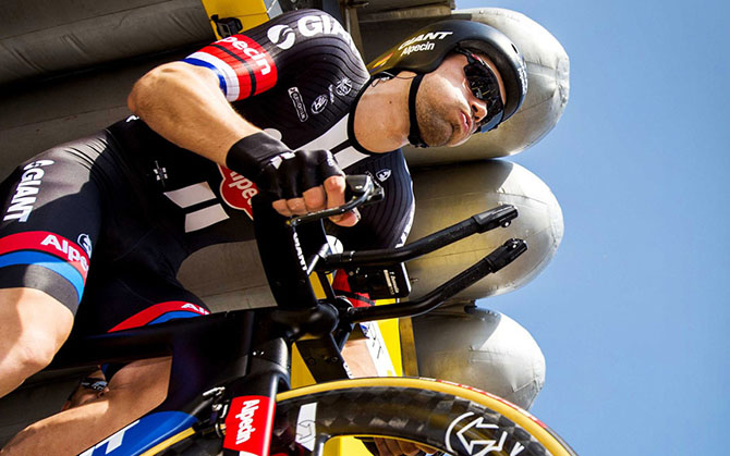 Как стартовала знаменитая велогонка «Тур де Франс» 2015