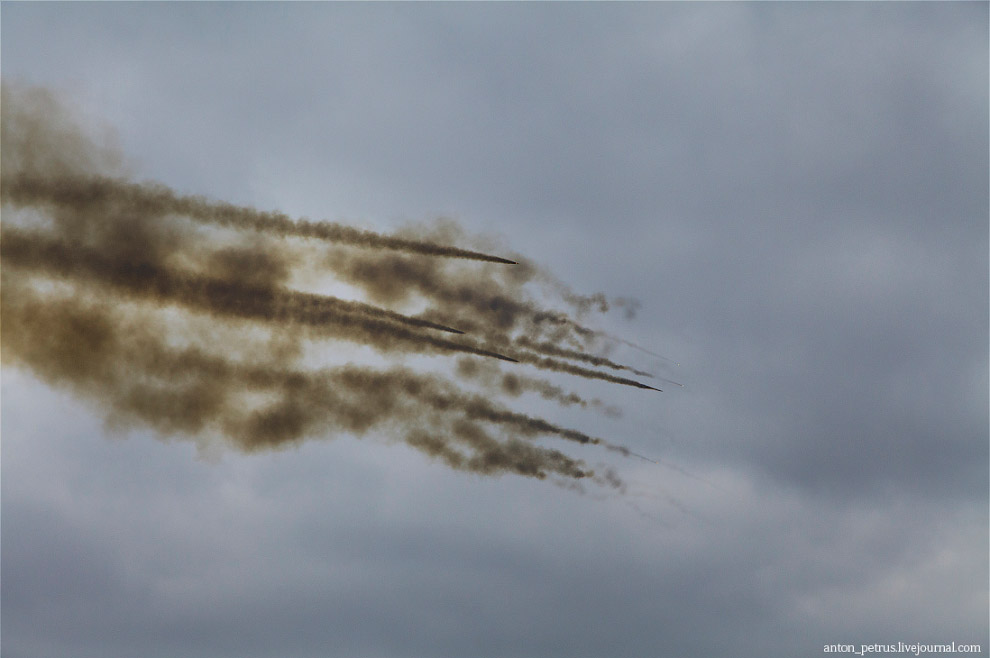 Как стреляют системы залпового огня Град и Ураган