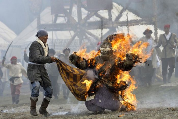 Церемония открытия Всемирных игр кочевников в Кыргызстане