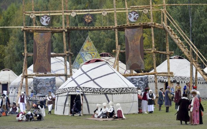 Церемония открытия Всемирных игр кочевников в Кыргызстане