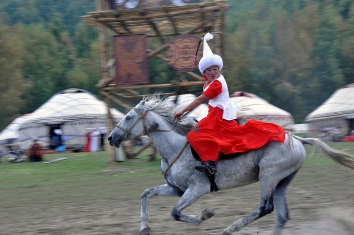 Церемония открытия Всемирных игр кочевников в Кыргызстане