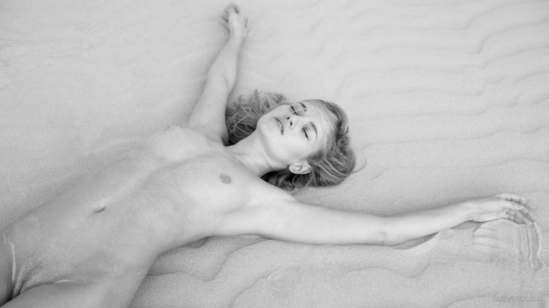 Привлекательное ню by Simon Bolz