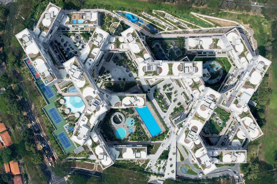 Жилой массив: Как выглядит массовая застройка в Париже, Гонконге и других городах (22 фото)