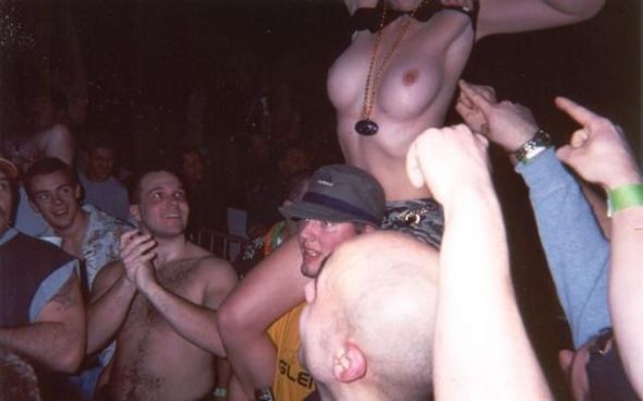 Девушки на концертах