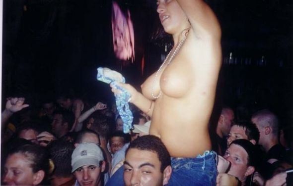 Девушки на концертах