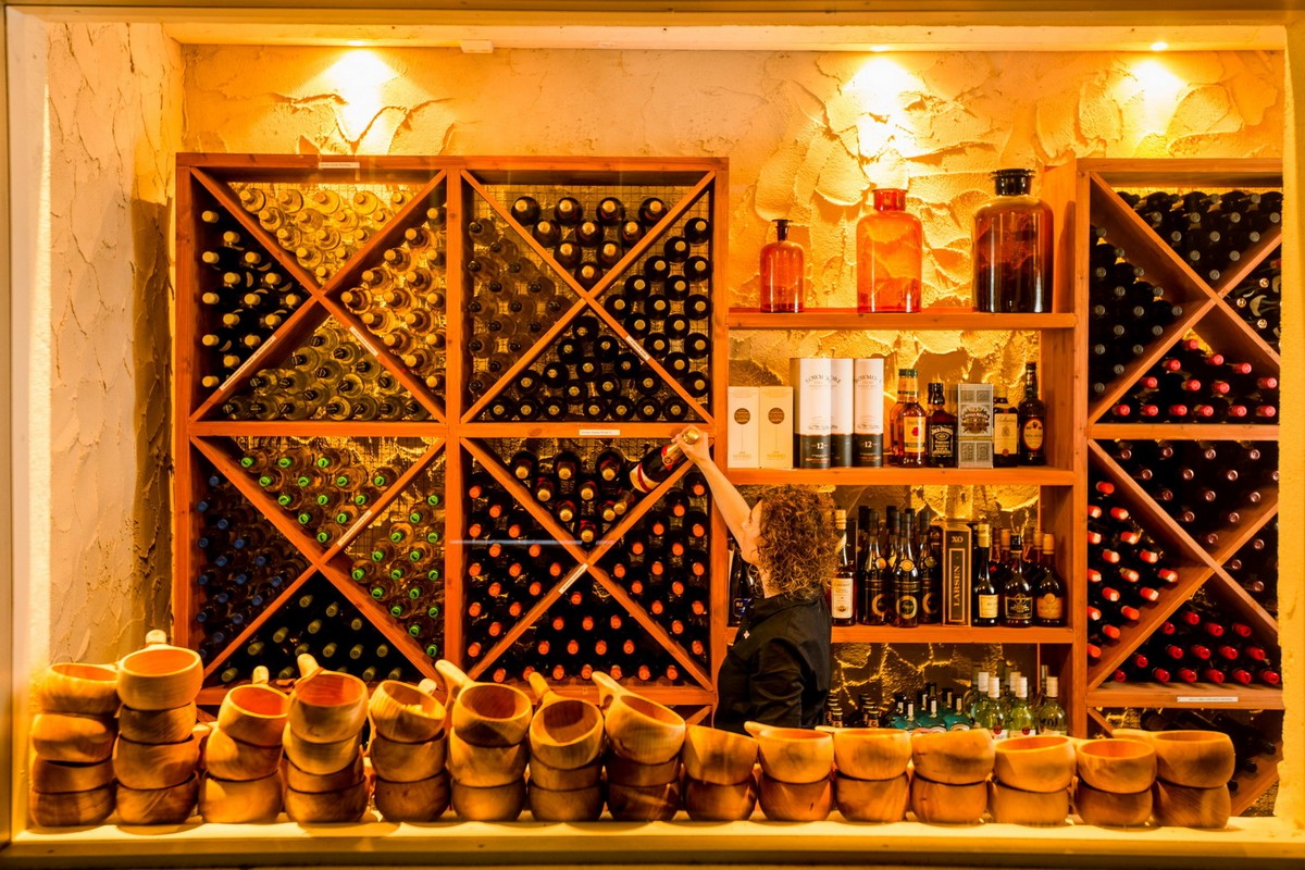 Поразительный финский отель Kakslauttanen