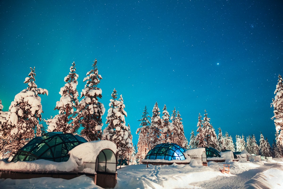 Поразительный финский отель Kakslauttanen