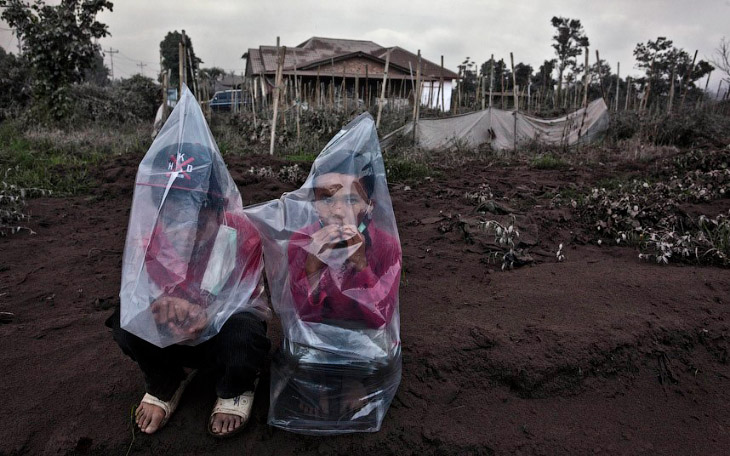 Извержение вулкана Синабунг