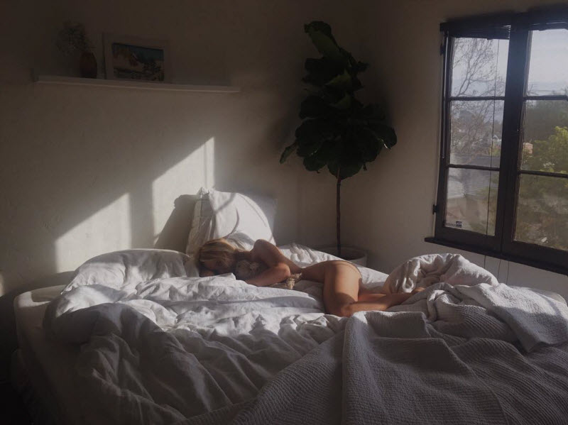 Горячие снимки из Instagram Эли Миттон