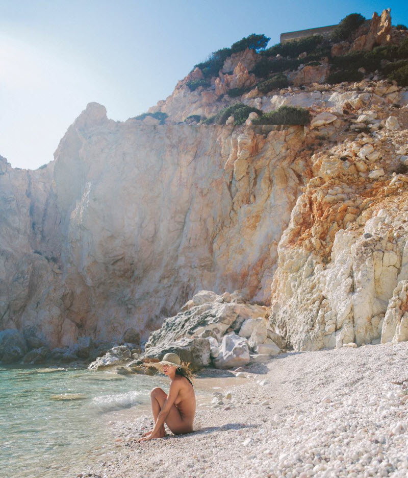 Горячие снимки из Instagram Эли Миттон