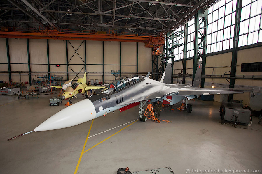 Новый истребитель Су-30СМ для ВВС России