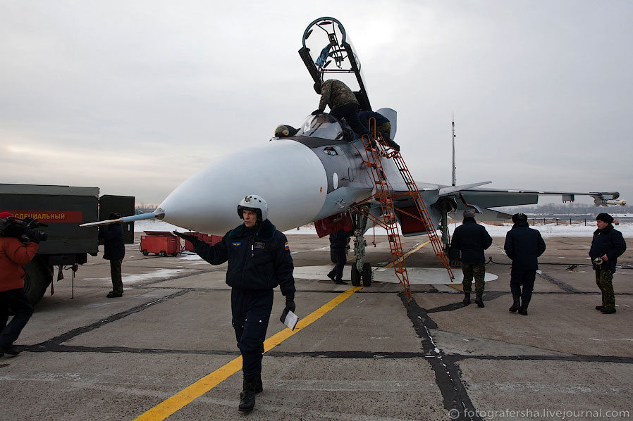 Новый истребитель Су-30СМ для ВВС России