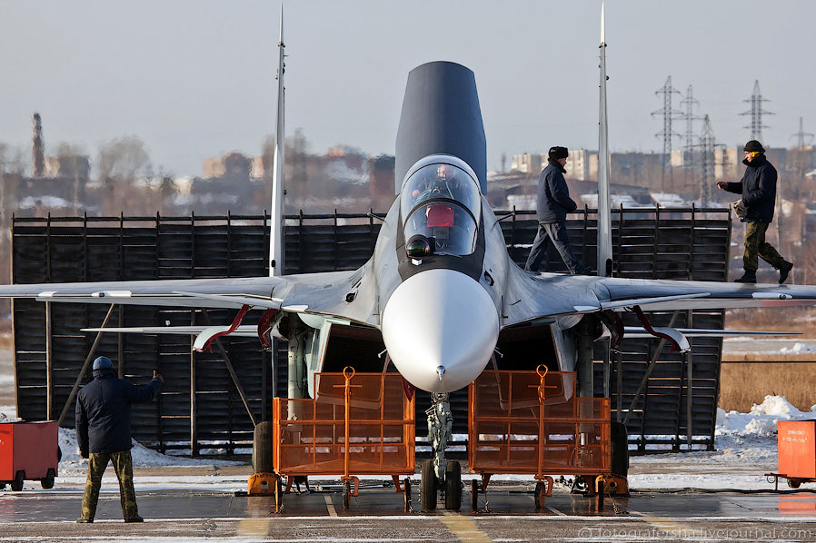 Новый истребитель Су-30СМ для ВВС России