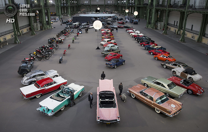 Выставка ретро-автомобилей в Гран-Пале