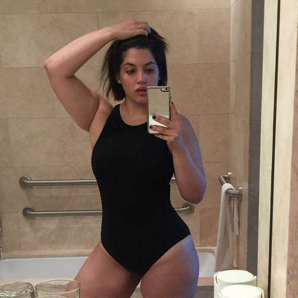 Девушки в теле