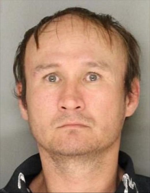 Нелепый скетч помог найти подозреваемого в краже