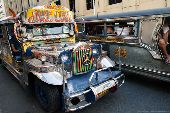 Яркие джипни филиппинцев Яркие джипни филиппинцев