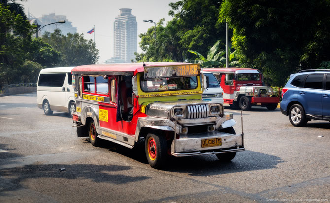 Яркие джипни филиппинцев Яркие джипни филиппинцев