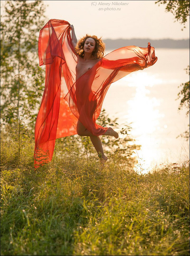 Красивое «Ню» Алексея Николаева