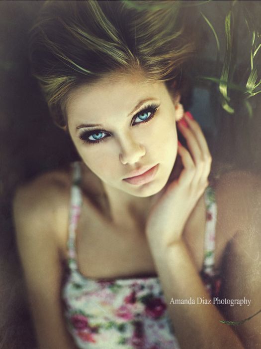 Подборка красивых девушек (57 фото)