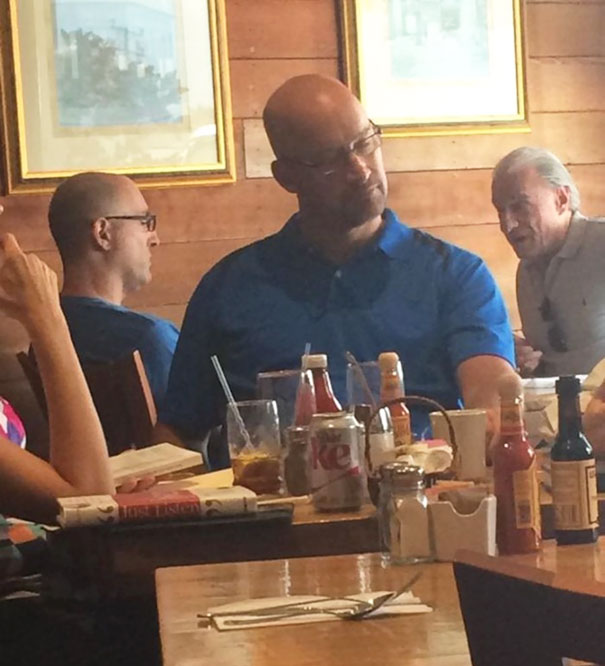 Встреча двойников Встреча двойников