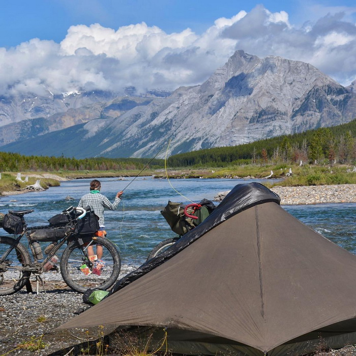 Этот парень вырвался из рутины рабочих будней и объехал на велосипеде полмира Этот парень вырвался из рутины рабочих будней и объехал на велосипеде полмира