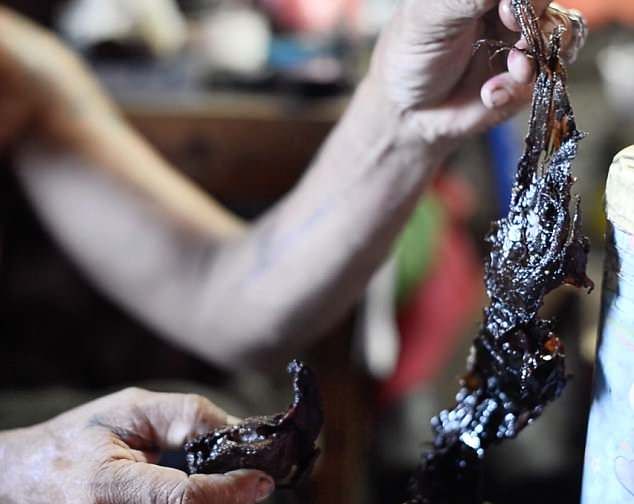 Филиппинцы крадут и носят во рту человеческие останки, чтобы быть невидимками