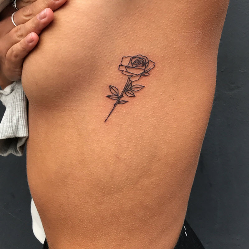 Sideboob tattoo: новая модная тенденция татуировок среди девушек