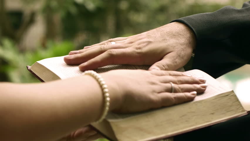 ТОП-10 самых странных клятв