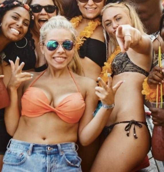 Красавицы с пляжей Хорватии