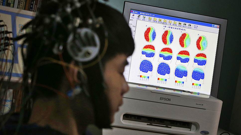В Китае с интернет-зависимостью борются строевой подготовкой