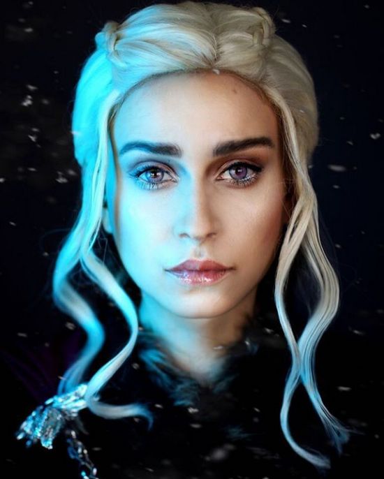 Образы девушки, которую прозвали 'королевой косплея'