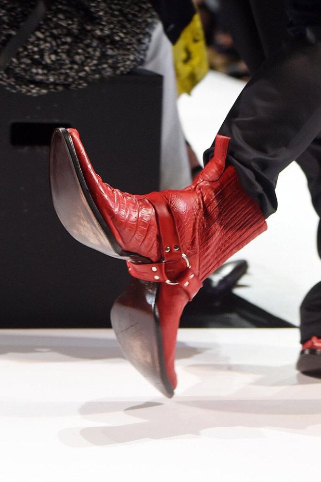 Новое уродство от модельера - двуликие ковбойские сапоги