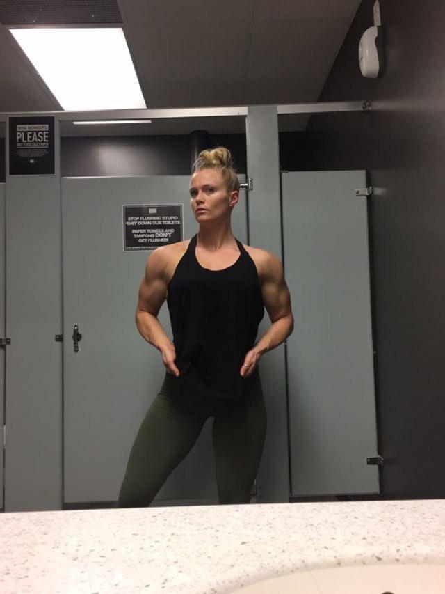 Спортсменки и просто красавицы