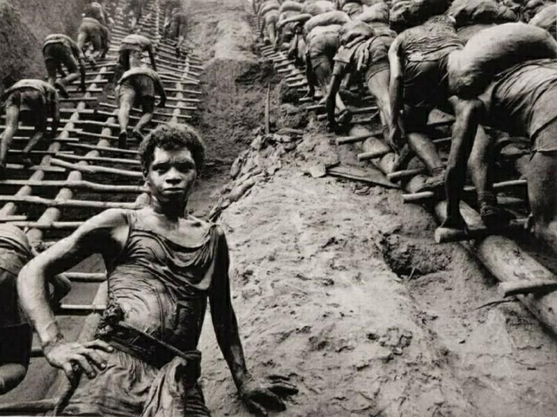 Бразильский золотой карьер напоминает шахты Мордора