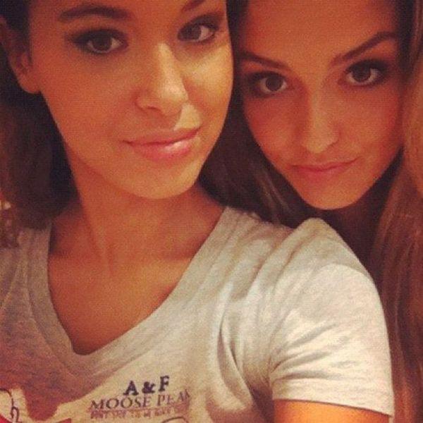 Девушки, которые фотографируют сами себя (40 фото)